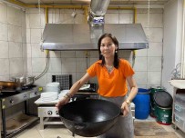 Çibörek Ustasi Atalarindan Kalan 150 Yillik Kazani Mutfagindan Ayirmiyor