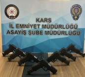 Kars'ta Kömürlükte Saklanan Silahlar Polise Takildi Haberi