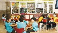 Okul bahçesindeki çimi bile biçmekten acizler