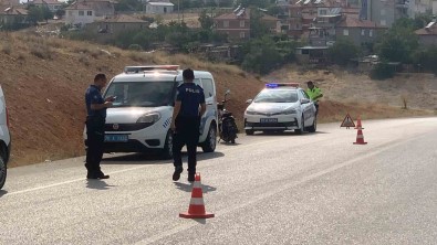 Sarampole Yuvarlanan Elektrikli Bisikletin Sürücüsü Yaralandi