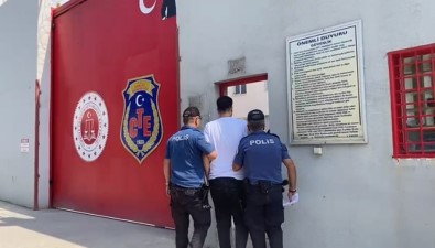 Arsuz'da Biçakli Kavganin Süphelisi Tutuklandi