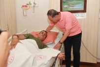 Bingöl Valisi Usta Biçakli Saldirida Yaralanan Vatandaslari Ziyaret Etti Haberi