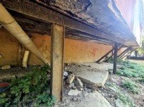 İstanbul'da dehşete düşüren görüntü! Binalarda çatlaklar, zeminlerde boşluk oluştu... 'İBB'ye başvurduk ama...'