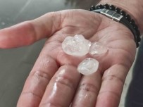 Ardahan'da Saganak Ve Dolu Etkili Oldu