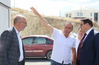 Vali Isin, 1453 Fetih Camii'nin Insaat Çalismalarini Inceledi