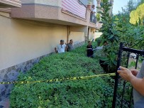 Balkondan Düsen Genç Kadin Agir Yaralandi