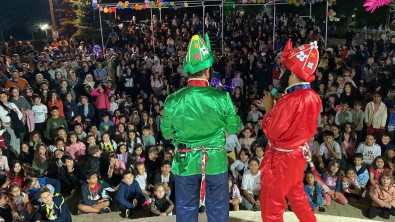 Çocuklar Senlikte Gönüllerince Eglendiler