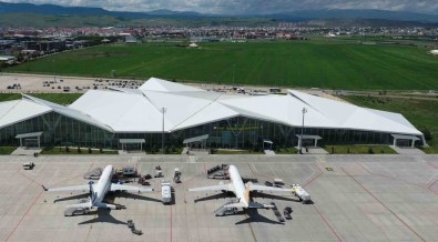 Kars'ta Haziran Ayinda 51 Bin 662 Kisi Uçtu