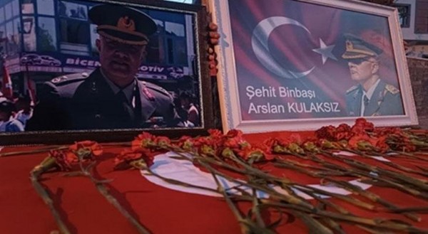 Şehit Binbaşı Arslan Muş'ta 9 yıl önce şehit düştüğü yerde anıldı