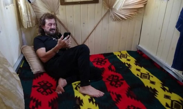 Görenler şaşkına döndü! Elektriğini kendi üretiyor