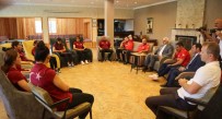 Büyük Kadinlar Güres Milli Takimi'na Moral Ziyareti Haberi