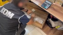 Izmir'de Kaçakçilara Büyük Operasyon Açiklamasi 1.5 Milyonluk Kaçak Ürünler Ele Geçirildi