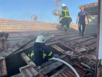 Mutfakta Çikan Yangin Evi Kullanilmaz Hale Getirdi Haberi