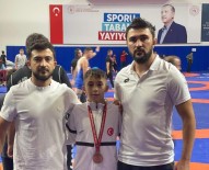 Efe Nuh Dinçer, Güreste Tavsanli'nin Gururu Oldu