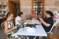 Kadinlar Sehzadeler'in Kurslarinda Hem Ögreniyor Hem Özgürlesiyor