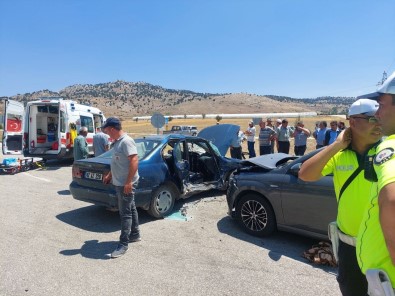 Burdur'da 10 Kisinin Yaralanmasina Neden Olan Kazadan Ölüm Haberi