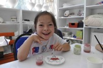 Engellerini Çini Isleyerek Unuttular Haberi