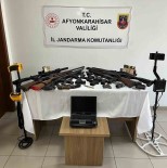 Jandarmadan Kaçak Silah Tamir Atölyesine Baskin, 22 Ruhsatsiz Silah Ele Geçirildi