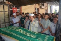 Kazada Ölen Motosiklet Sürücüsü Son Yolculuguna Ugurlandi Açiklamasi Kuryeler Kazalara Tepki Gösterdi Haberi