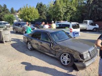 Otomobil Ve Cipin Çarpistigi Kazada 3 Kisi Yaralandi Haberi