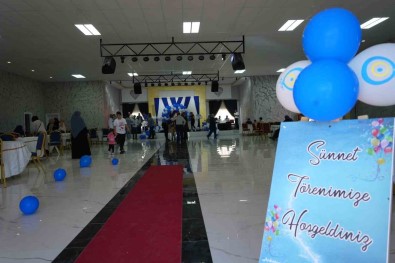 Türkiye'nin En Az Nüfuslu Ili Bayburt'ta Ilk Kez Toplu Sünnet Töreni Yapildi