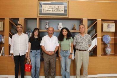 YKS Türkiye 57'Insici Dilek Duran Açiklamasi 'Basarimi Düzenli Çalismaya Borçluyum'