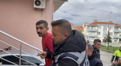 Çanakkale'de Husumetlisini Öldüren Tutuklu Sanik Için 'Kasten Öldürme' Suçundan Müebbet Hapis Cezasi Istendi