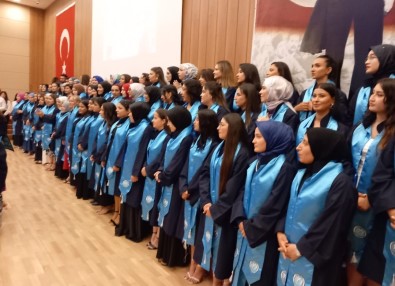 Develi Hüseyin Sahin MYO'da Mezuniyet Ve Sed Baglama Töreni Düzenlendi