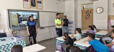 Toplum Destekli Polis Ekiplerinden Vatandasa Egitim