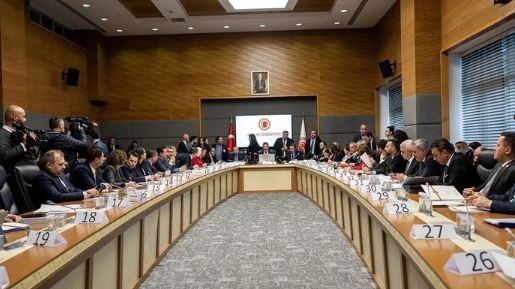 AK Parti 9’uncu yargı paketini TBMM başkanlığına sundu!