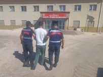 27 Yil Hapisle Aranan Uyusturucu Taciri Jandarmadan Kaçamadi