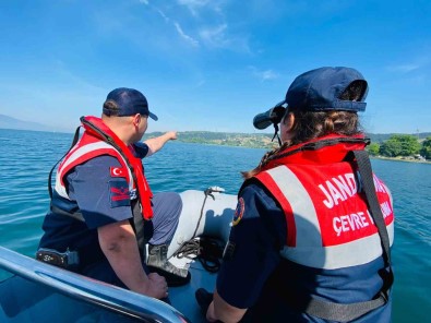 Jandarma Sapanca Gölü'ndeki Kontrol Ve Denetimlerini Artirdi