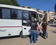 Uyusturucu Operasyonunda Gözaltina Alinan Zanlilar Adliyede Haberi