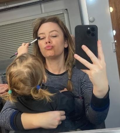 Demet Evgar kızıyla paylaştı