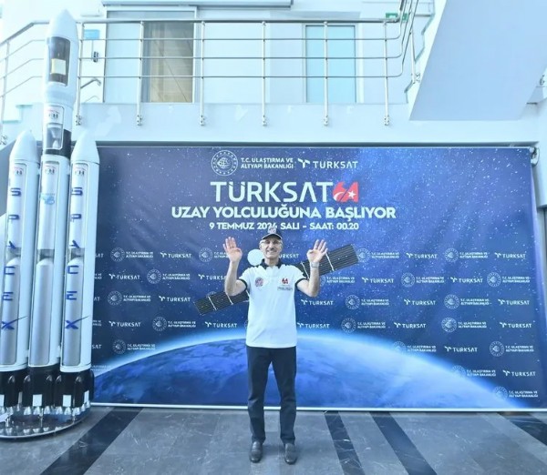 Uzaya 'Türk'ün imzası! Beklenen gün geldi! Bakan Uraloğlu açıkladı: 5 milyar insana hizmet verilecek