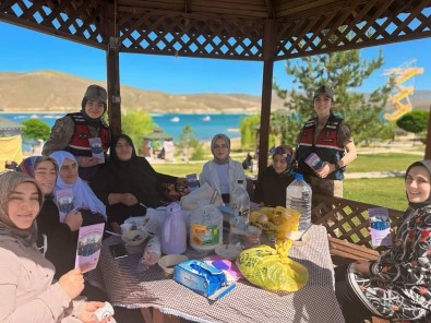 KADES Uygulamasi Demirözü'nde Tanitilmaya Devam Ediyor