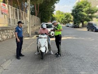 Manisa'da Motosiklet Ve Ekobislere Siki Denetim