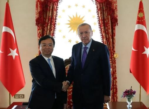 Çinli BYD'den Türkiye'de dev yatırım! 1 milyar dolarlık anlaşma imzalandı