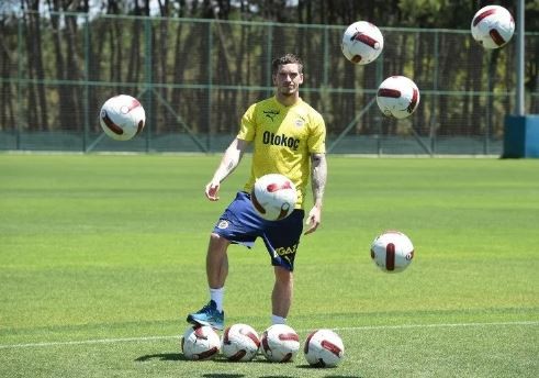 Fenerbahçe'de şok ayrılık! Tarihi duyuruldu...