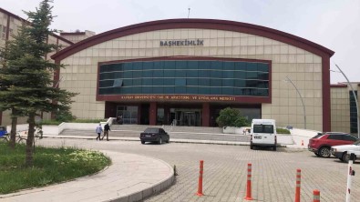 Kafkas Üniversitesi'ndeki Milyonluk Robot Çürümeye Terk Edildi