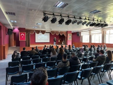 Kars'ta Belediye Personellerine Afet Egitimi Verildi
