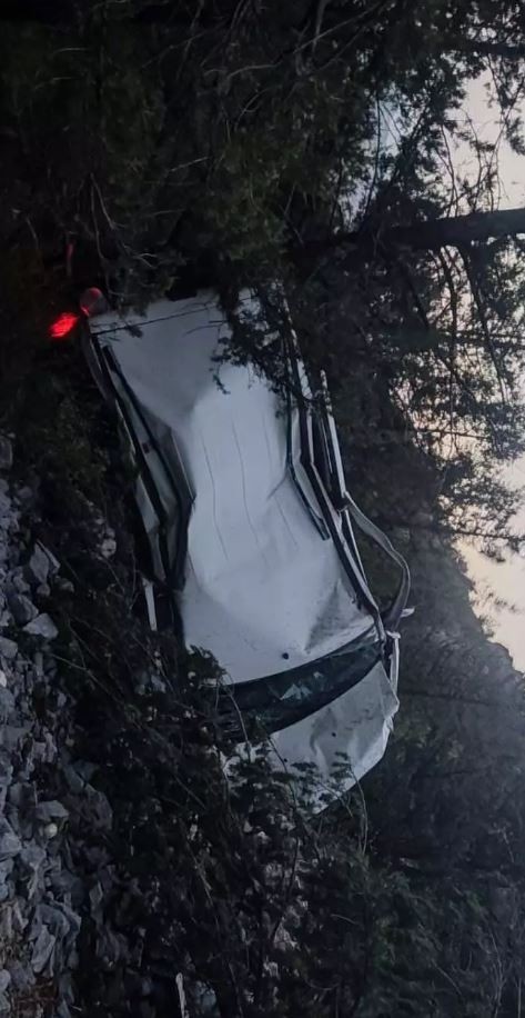 Antalya'da feci kaza: 100 metrelik uçurumdan düştüler!