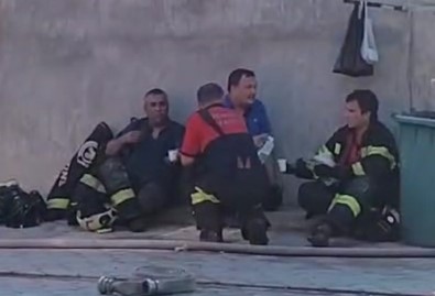 Apartmanda Çikan Yangin Panige Neden Oldu