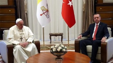 Başkan Erdoğan Papa Fransuva ile görüştü
