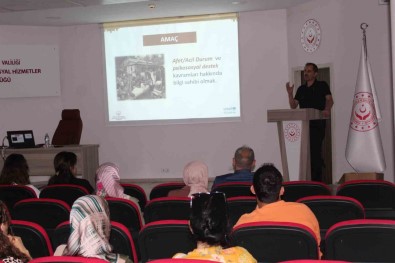 Bayburt'ta Afet Farkindalik Ve Psikolojik Ilk Yardim Egitimleri