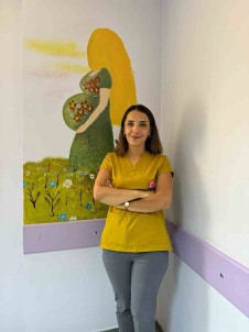 Ebe Gamze Emre, 'Saglikli Nesiller Emzirilen Bebeklerden Olusur'