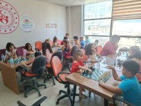 Hakkari'de 'Yaz Okulu' Kurslarina 10 Bin Kisi Katiliyor