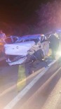 Iki Otomobilin Çarpistigi Kazada 1 Kisi Öldü, 5 Kisi Yaralandi