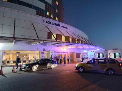 Kaymakam Ve AK Parti Ilçe Baskani'nin Da Aralarinda Bulundugu 11 Kisi Zehirlenme Süphesiyle Hastaneye Kaldirildi