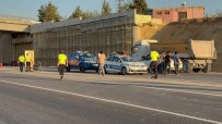 Kilis'te Motosiklet Ile Hafriyat Kamyonu Çarpisti Açiklamasi 1 Agir Yarali Haberi